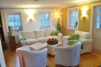 Rural idyll on the city, yet right in the middle: Relax + Experience