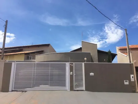 Recanto da Bia, 3 bedrooms, air conditioning, Wi-Fi and 4 min from the park