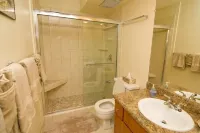 Maalaea Milowai 5star 1bed Oceanfront- far from the fire - safe & normal stay Hotels near Kealia Pond National Wildlife Refuge