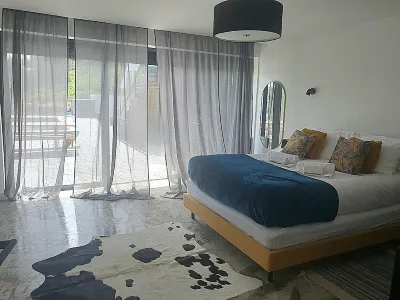 The long Barn  Ericeira cascade pool/sunken outdoor lounge, walk to beach (18)