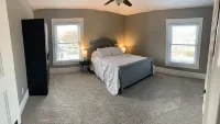 Clean Modern Victorian Stay Hotels near La Crosse Regional Airport