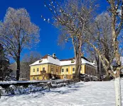Ferienwohnung Schlosshof