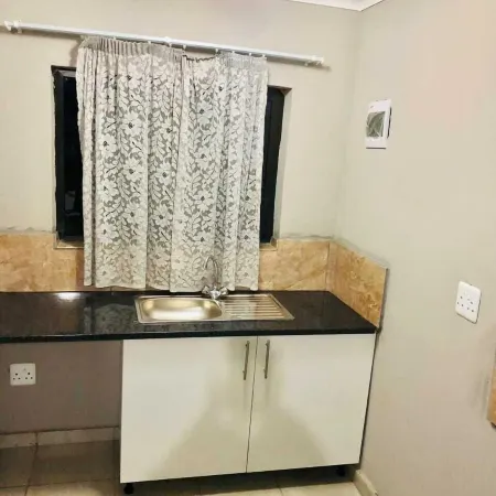 Ferndale Confortable Apartments Отели рядом с достопримечательностью «Торговый центр Northgate»