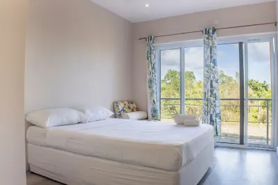 The island Experience 2 bedroom apartment Hotels in 