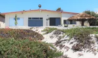 On the Beach Family Beauty...17A - Strand
