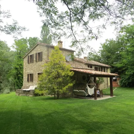 Antico Mulino del 1600 sul Tevere - Antique mill modernized on the Tiber with pool