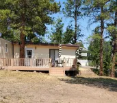 Cozy home in the pines 데빌스 타워 국가기념물 주변 호텔