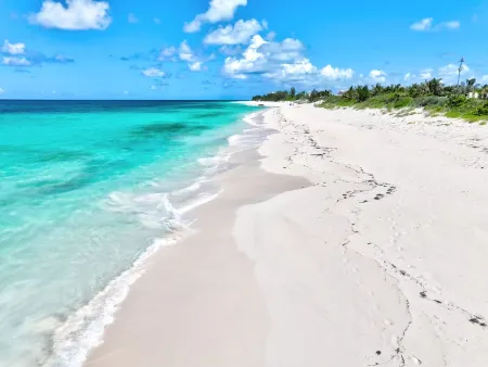 Sea Coral Cottage - a Bahamian oceanside paradise!