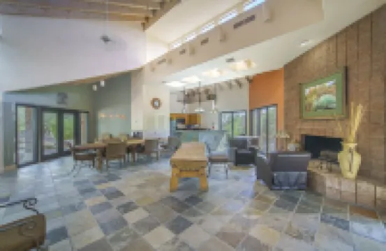 Peaceful Modern Condo+Stunning Views+Pool+Hot Tub Hotels in Catalina Foothills