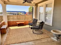Historic Downtown Easley Home โรงแรมในอีสลีย์