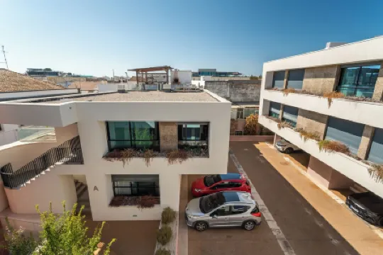 Diamond Downtown Center