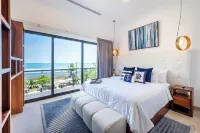 Brand New Luxury Spacious 12 Bedroom Ocean Front Luxury Villa South Jaco.