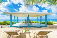 Beach House and Cottage with 2 Full Kitchens, Sleeps 16.