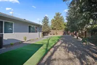 Redwoods Serenity Cottage Modesto