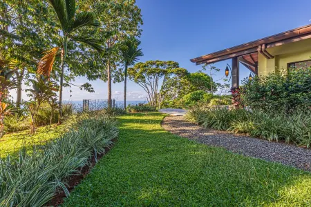 Incredible Ocean Views, Private Pool, Fully Equipped Villa in a Gated Community