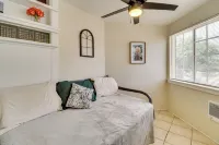 2 Mi to Old Town ABQ East Downtown Triplex Unit - Condos