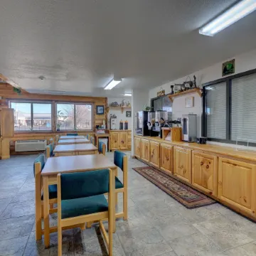 Booneslick Lodge - Neosho