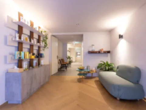 Hotel Central, Spa & Lounge Bar ランスのホテル