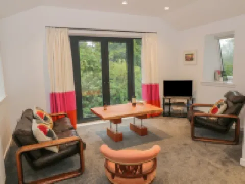 Dunaivon Cottage Hotels in Helensburgh