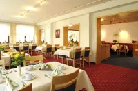 Hotel & Ferienappartements Edelweiss - Aamiainen