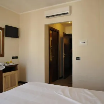 Hotel Fly