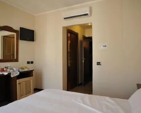Hotel Fly Casoria otelleri