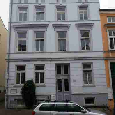 Rostock Übernachtung Hotel Exterior