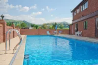 Tall Trees Hotel a Trefnant