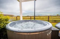 Castle View Chalet by Clonlum Cottages Hotels near Castle Roche