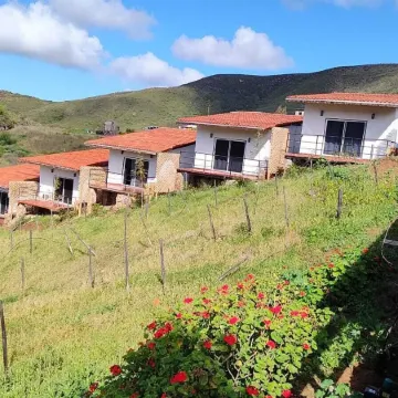 Cabañas hermosa vista Oceano-Montaña