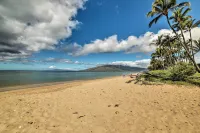 Garden View Condo w/ Pool - 400 Feet to Beach! - Beach