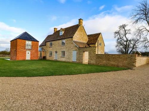 Morgans Farmhouse Hotel a Alvescot
