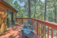 Wooded Retreat w/ Deck: 4 Mi to Downtown Flagstaff - شقق