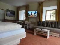 Familiengasthof Maier Hotels in Gemeinde Mautern in der Steiermark