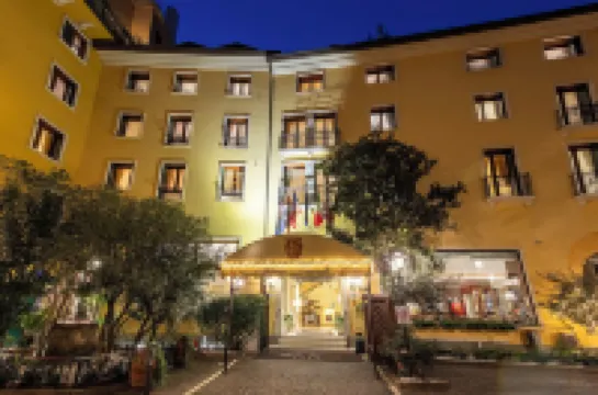 มาเจสติก ตอสกาเนลลี