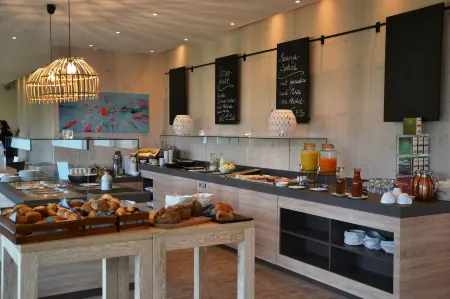 Strandkind - Dein Ostseehotel Отели в г. Шасхаген