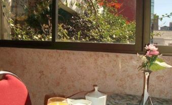 Hostal Versalles