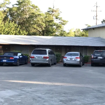 Red Bluff Inn