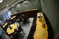 Wanna Hotel - breakfast
