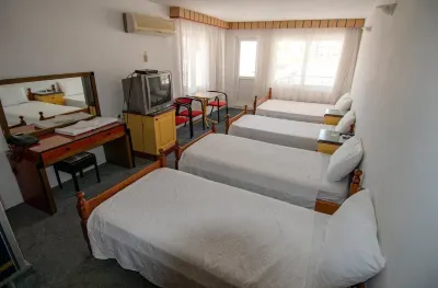 巴耶卡爾旅館 Eyup Sultan Cami附近的飯店