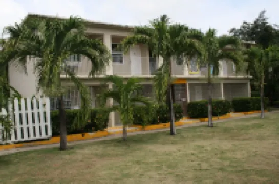 Golden Shore Resort Hotels in Morant Bay