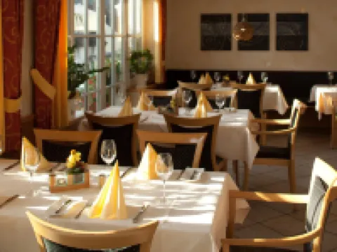 Luckai Hotel & Restaurant Inhaber Dennis Burmann Hotels in Meschede