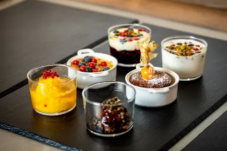 Ringhotel Jägerhof Отели в г. Тойхерн