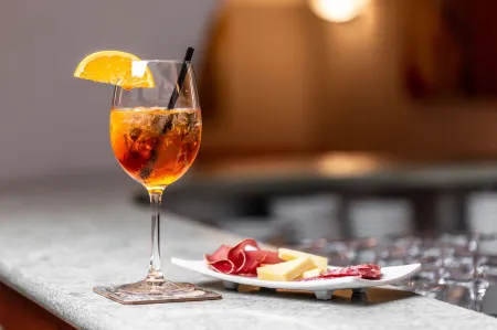 Hotel Bellevue Отели в г. Мезокко