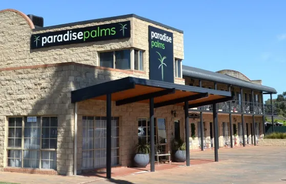 穆爾瓦拉天堂棕櫚汽車旅館