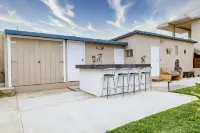 Seaside Adventure Lodging
