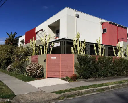 Chaucer Palms Boutique B&B Hotels in Hamilton