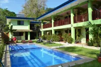 Mavi Surf Hotel - Beach