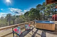 Broken Bow Mountaintop Home w/ Hot Tub! - Haustierfreundliche