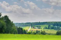 On-Site Vast Hiking Trail Hardwick Farmhouse! - parking